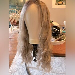 Selin lacefront wavy wig never worn lace cut high quality futura fibre synthetic